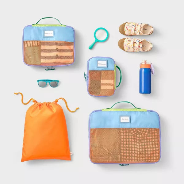 Kids' 4pc Packing Cube Set Rainbow - Cat & Jack️ (Please be advised that sets may be missing pieces or otherwise incomplete.)